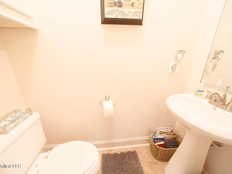 408 Green Tree Pl — Photo 25