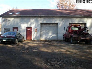 2nd image of 7223 Stearns Rd