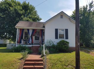 208 W Washington St, Mayodan, NC 27027