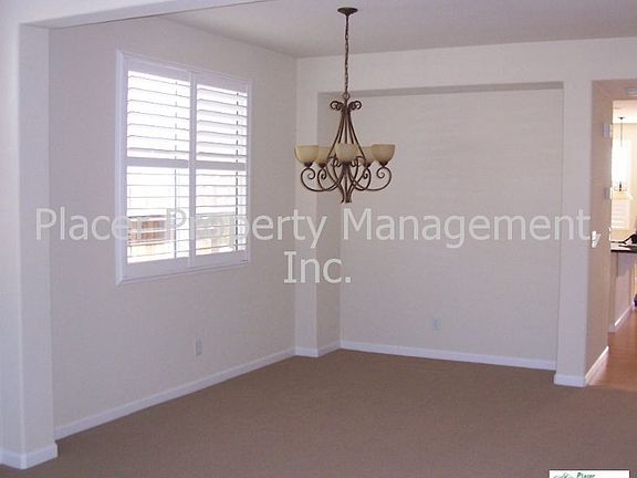5th image of 1249 Seymour Cir