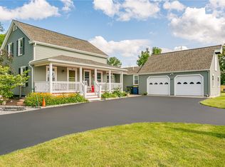 217 Parrish Rd, Honeoye Falls, NY 14472