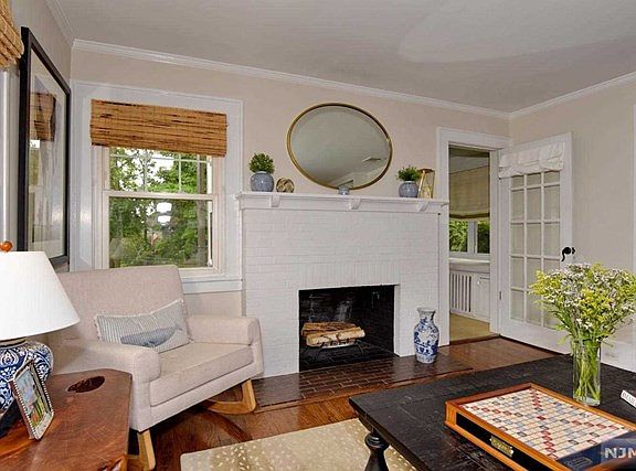 3rd image of 84 Berkeley Pl