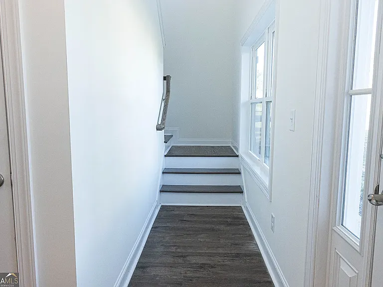 705 Riverside Ests — Photo 13