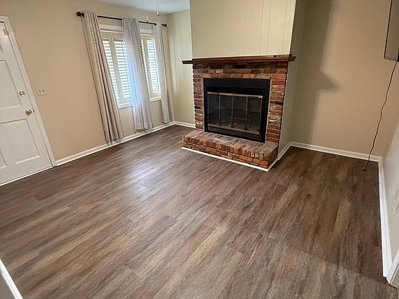 2nd image of 1308 Martindale Dr