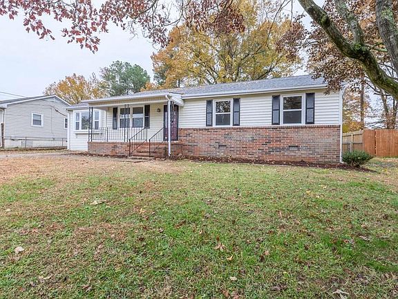 2nd image of 3304 Sussex Dr