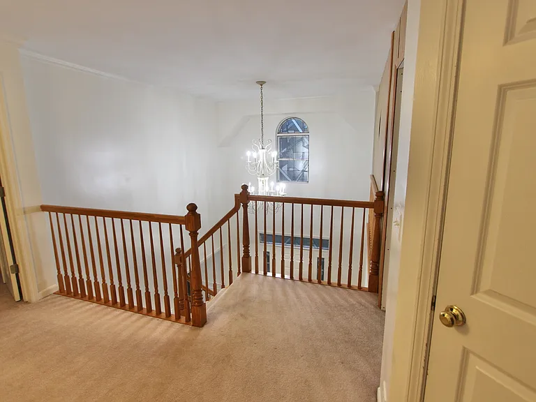 7635 Bittersweet Dr — Photo 16