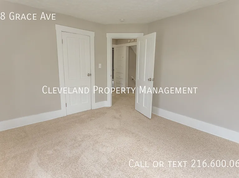 558 Grace Ave — Photo 32