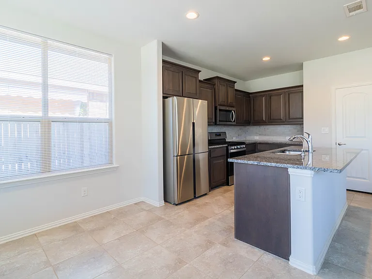 1312 Santa Clara Dr — Photo 7