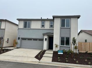 2882 E Corteza Dr, Fresno, CA