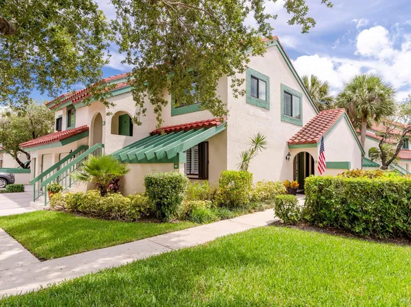 9 Lexington Lane E #D, Palm Beach Gardens, FL 33418