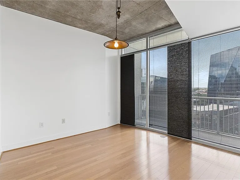 950 W Peachtree St NW #1413 — Photo 9