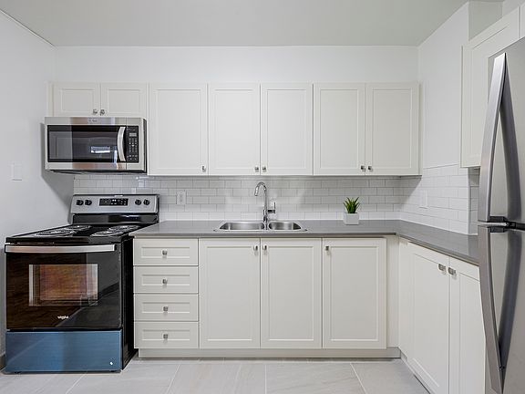 2nd image of 190 Dudley Ave