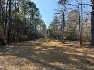 15407 Old Highway 15, Diberville, MS 39540