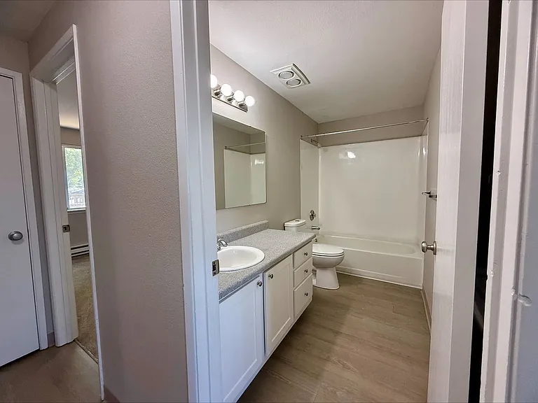 The Gardens Apartments — Photo 31