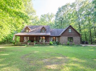 3267 Old West Point Rd, Columbus, MS 39701