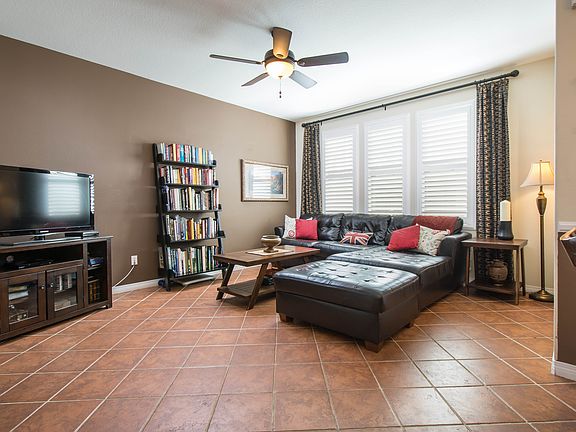 4th image of 28689 Pietro Dr