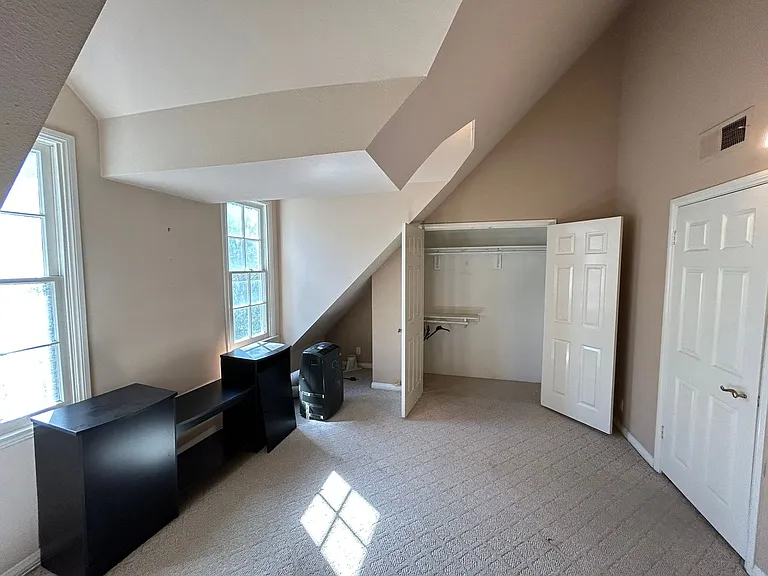 300 S Timken Rd — Photo 29