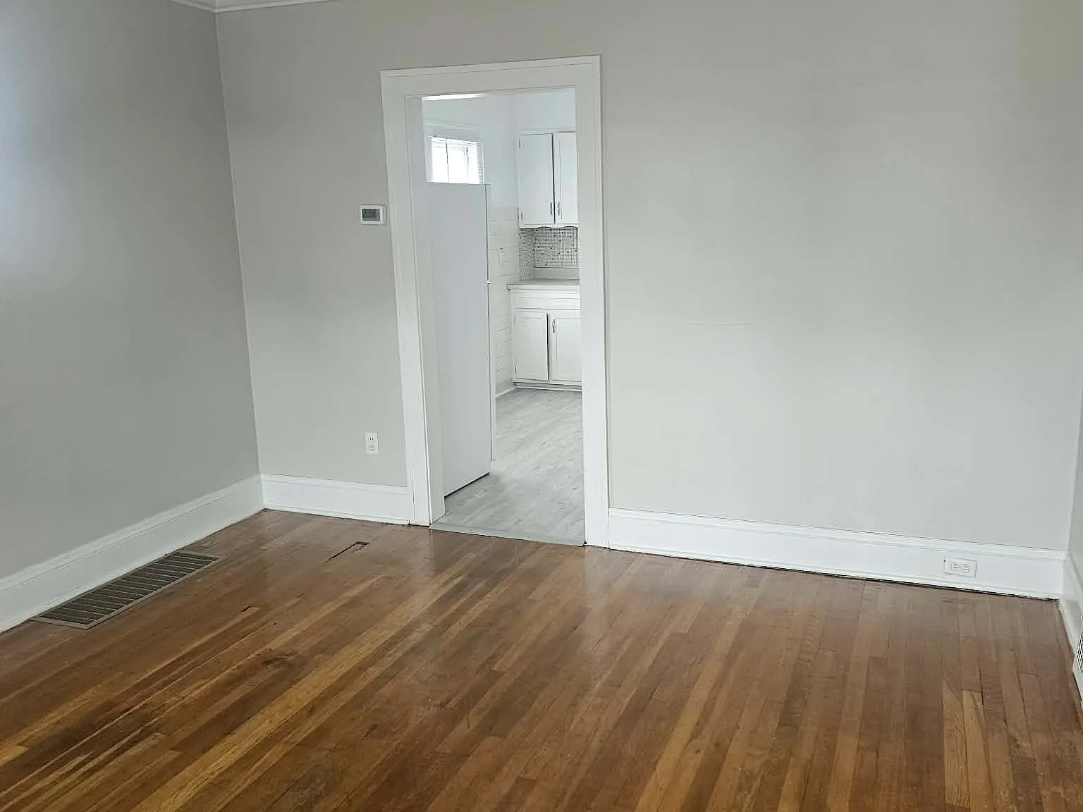 2 bed, $1,300 — Photo 3