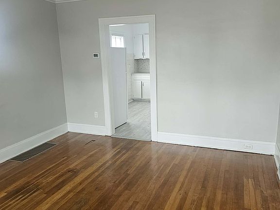 3rd image of 4707 Rockwood Rd Unit 1