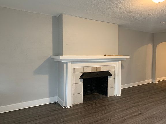 5th image of 3327 Carrollton Ave