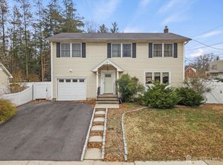 2 Cherbar Ct, Colonia, NJ 07067
