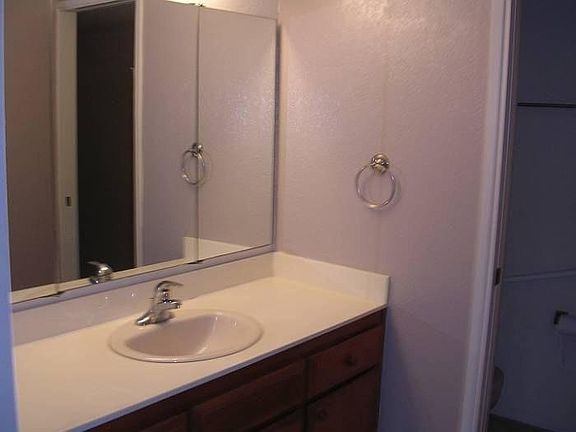 3rd image of 5333 Primrose Dr APT 5A