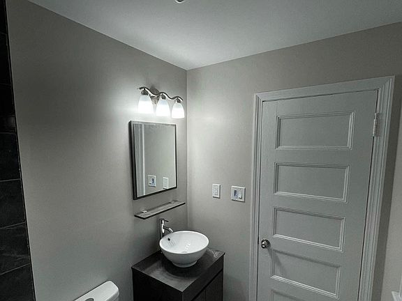 5th image of 1106 Smithfield Ave Floor 1