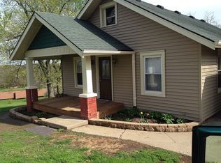 2804 SE Mansfield Rd, Saint Joseph, MO 64507