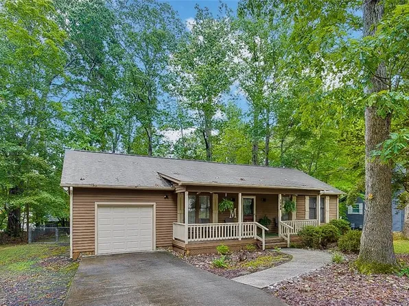 1733 Rocky Ln, Asheboro, NC 27205