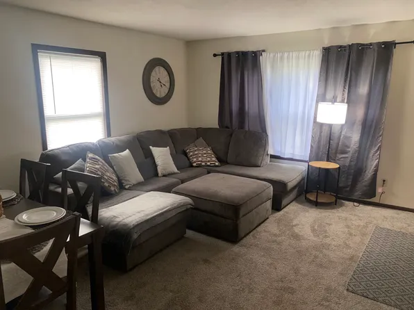 318 Baker St E, Saint Paul, MN 55107