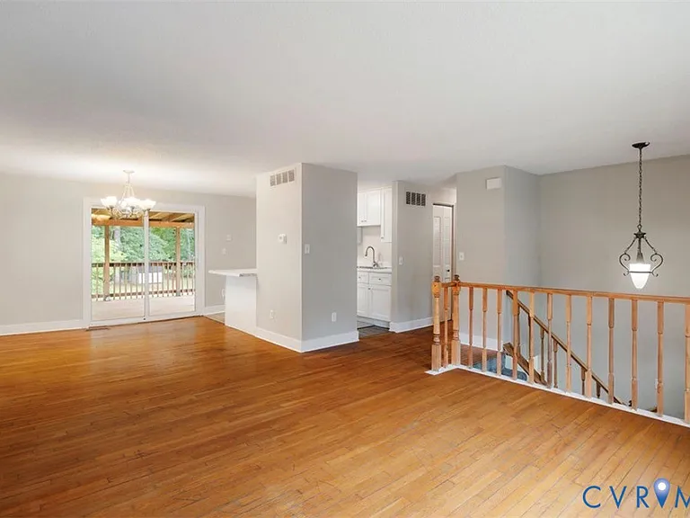 5712 Willowbranch Dr — Photo 6