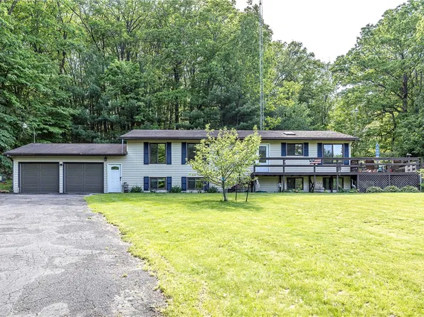 W13199 Trask Road, Black River Falls, WI 54615