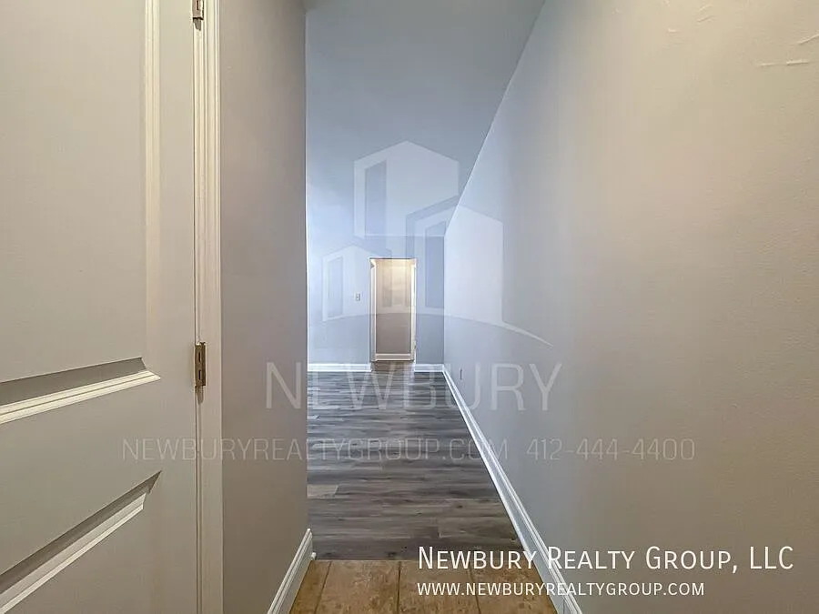 Showings Start 3/13/2026!! Bright & Modern One-Bedroom Apartment in Port Vue Move-In Ready! — Photo 2