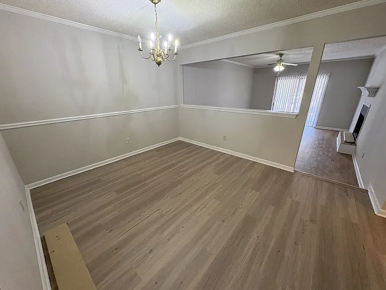 2505 W Broad St #611 — Photo 4