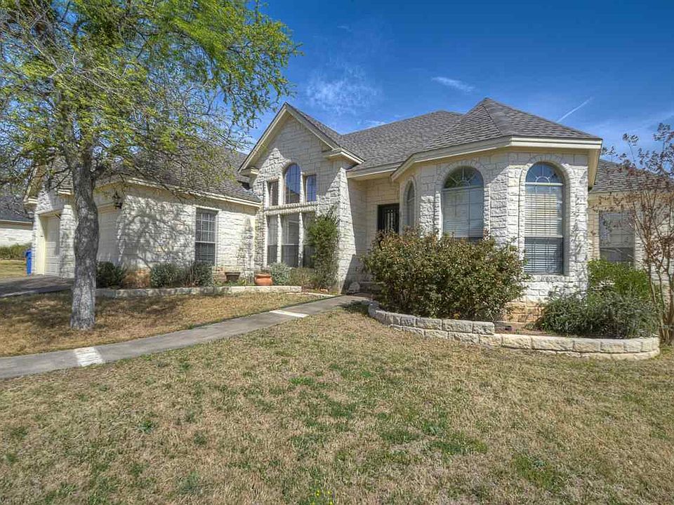 1st image of 403 Woodland Park Dr