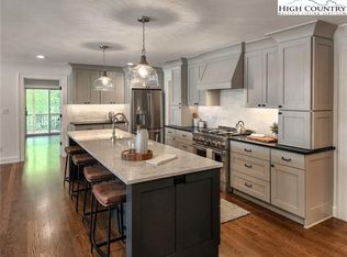 110 Westbrook Dr, Boone, NC 28607