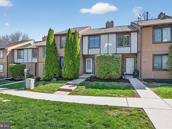 2nd image of 69-4 Azalea Way