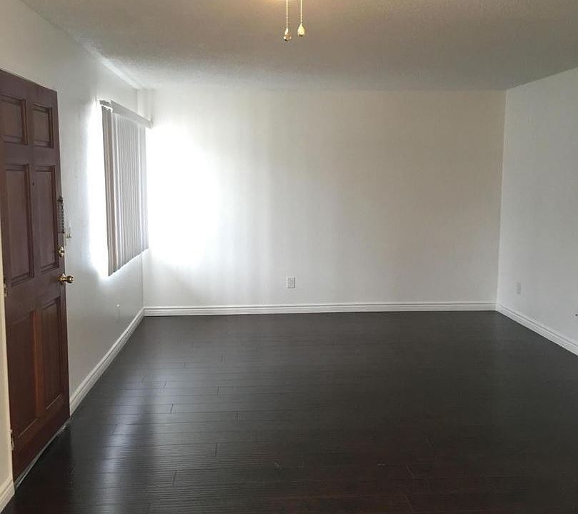 1st image of 2509 Crenshaw Blvd APT 5