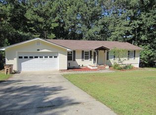 1025 Laura Dr, Dalton, GA 30721