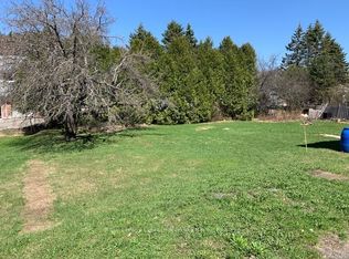 64 West Rd, Huntsville, ON P1H1L8