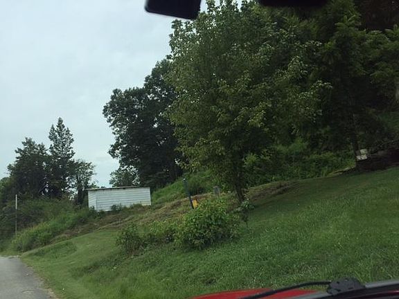 2nd image of 379 Mudd St
