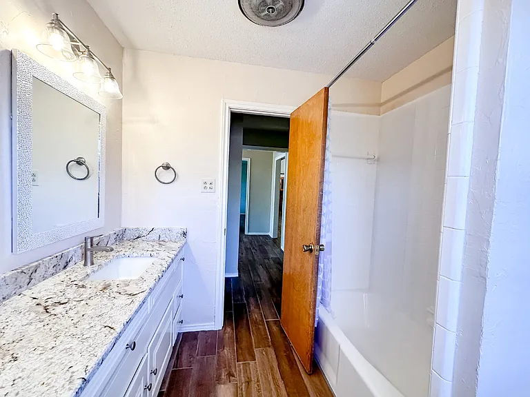 5406 30th St — Photo 31