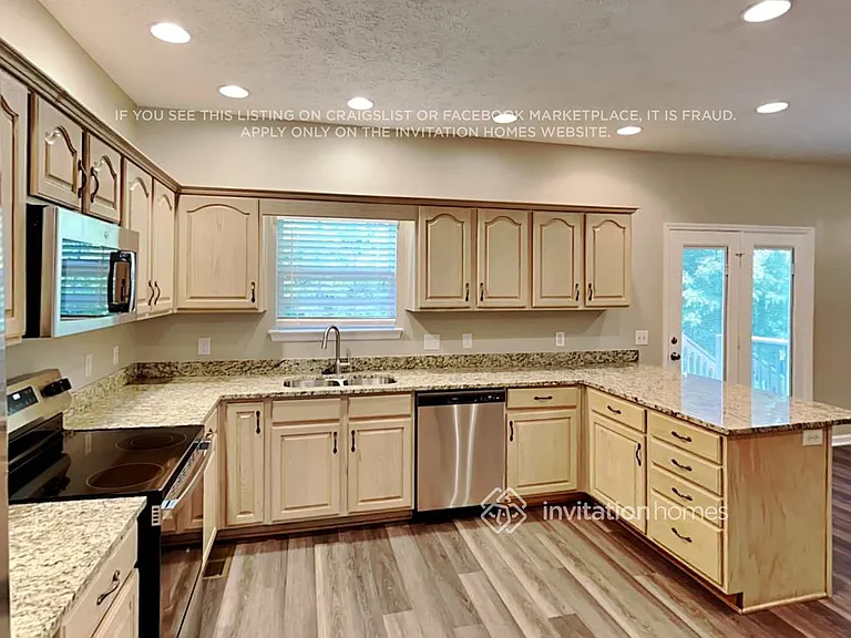 6975 Calderwood Dr — Photo 7