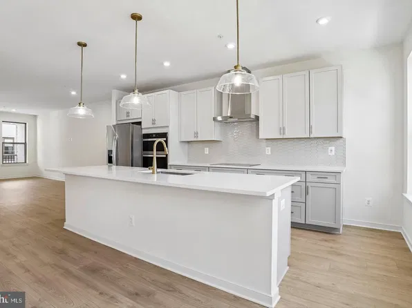 19748 Misty Moss Sq, Ashburn, VA 20147
