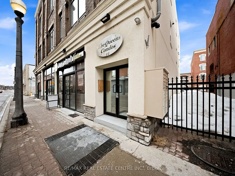 11 Queen St #205 — Photo 7