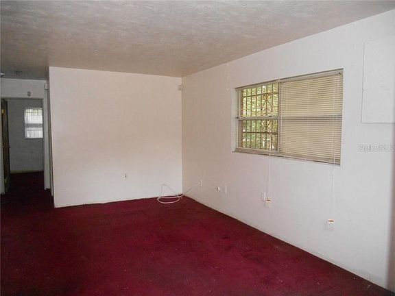 5th image of 1440 Montrose Ave