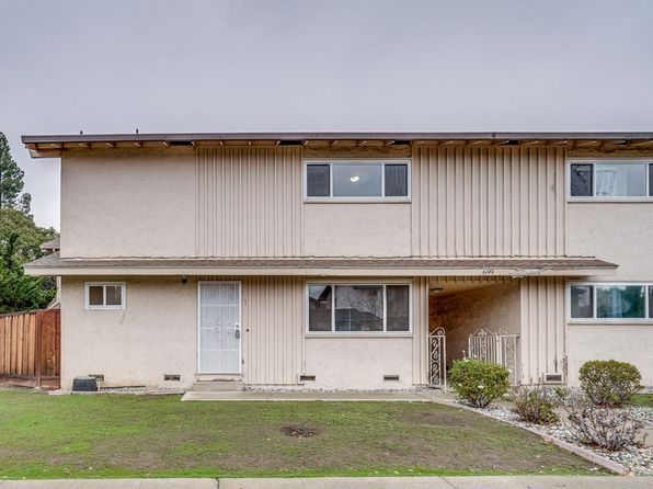 699 Grand Coulee Ave #1
