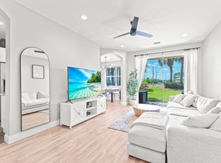 381 River Bluff Ln, Royal Palm Beach, FL 33411