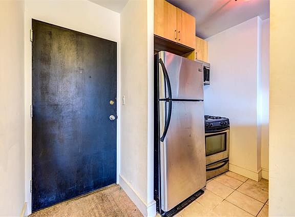 5th image of 210 N 17th St Unit 1009