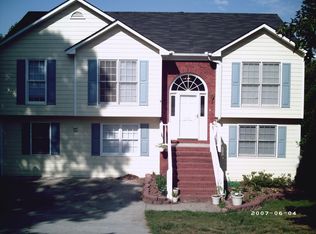 2745 Amberly Hills Trl, Dacula, GA 30019